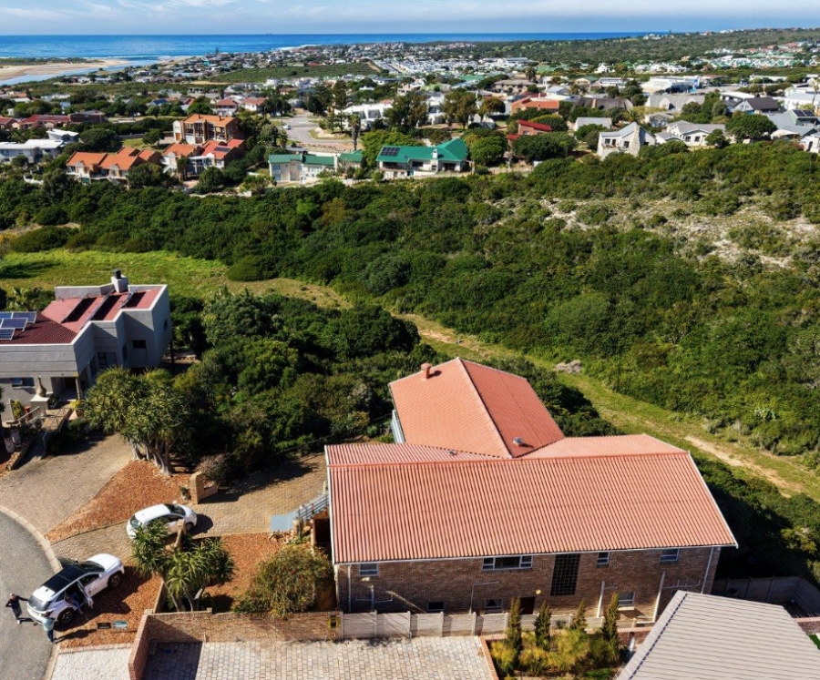 3 Bedroom Property for Sale in Stilbaai Wes Western Cape